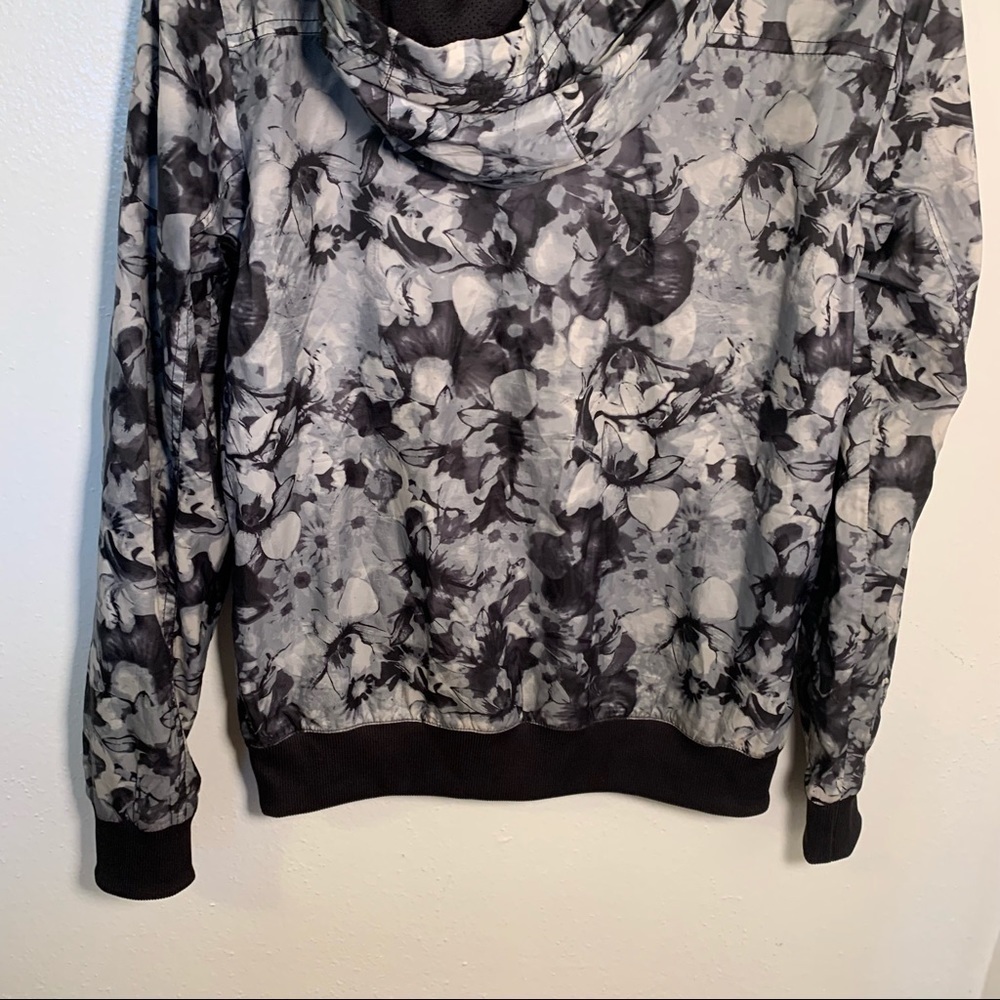 Ideology Full Zip Athletic Black Gray Floral - Picture 9 of 9